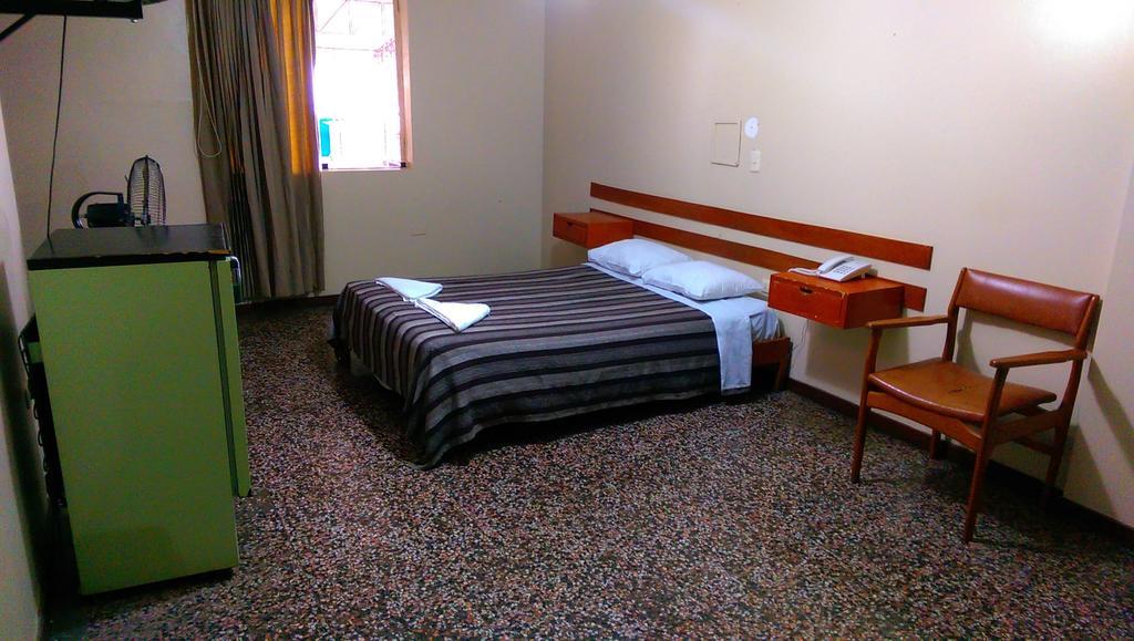 Hotel Plazza Chiclayo Bilik gambar